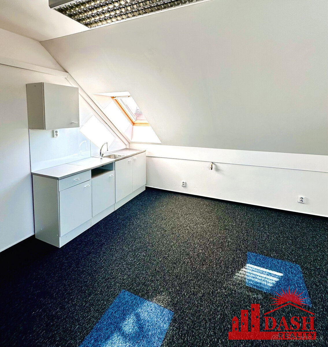 Na prenájom kancelársky priestor blízko centra mesta, 65 m2, - 2