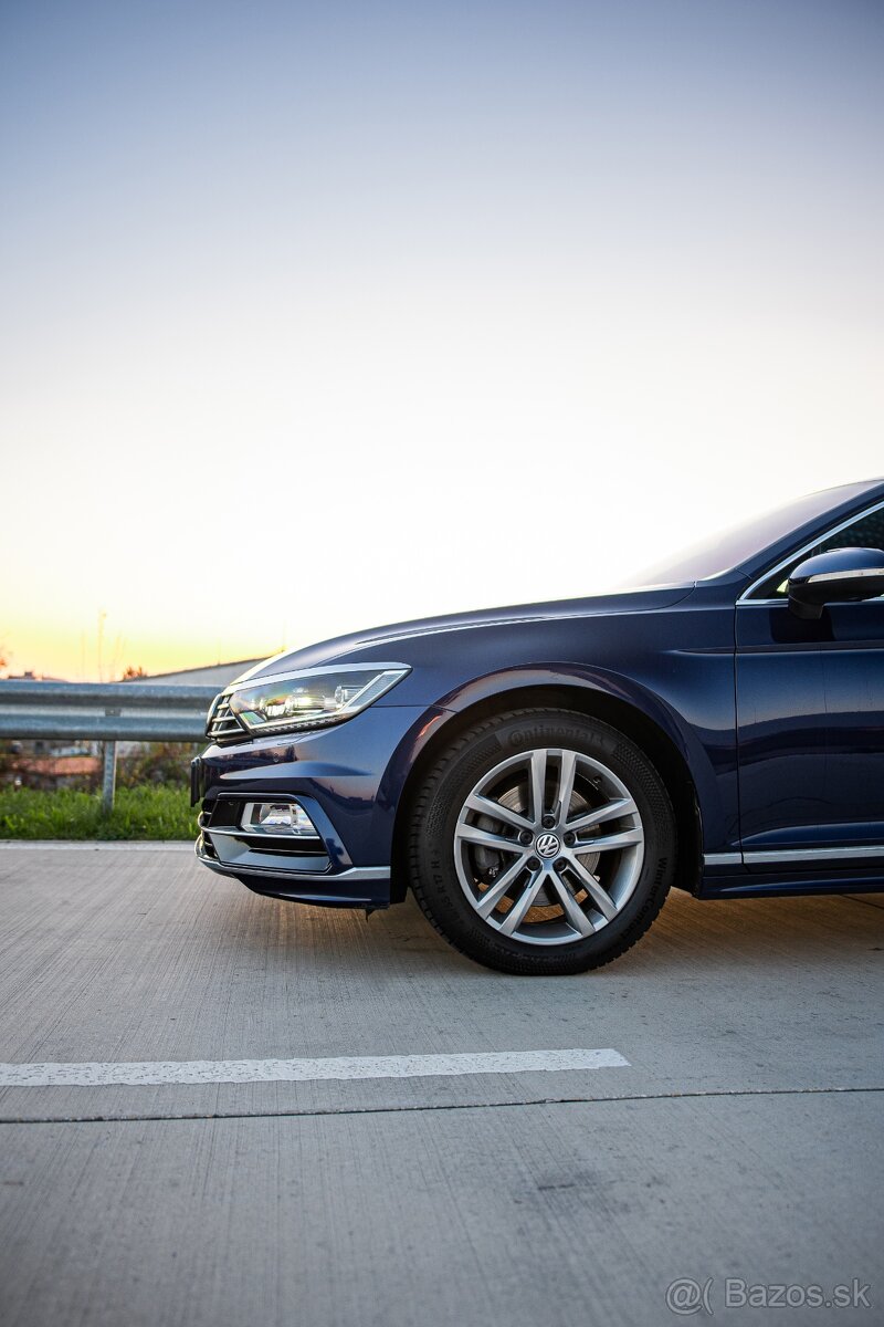 VW Passat R-LINE DSG Ťažné Virtual CarPlay ACC Lane-assist - 2
