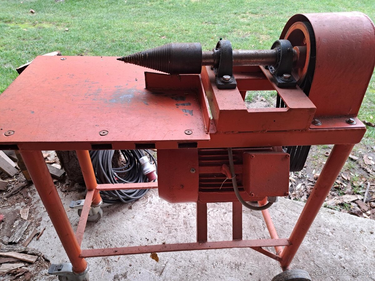 štiepačka dreva - 2