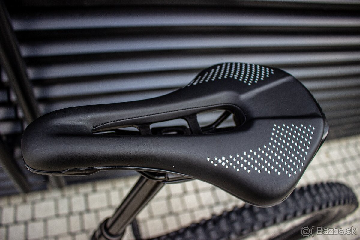 YT CPRA COR "L" GX AKO NOVY - 2