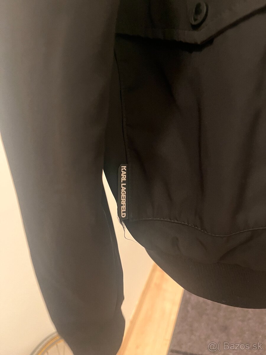 bunda Karl Lagerfeld - 2