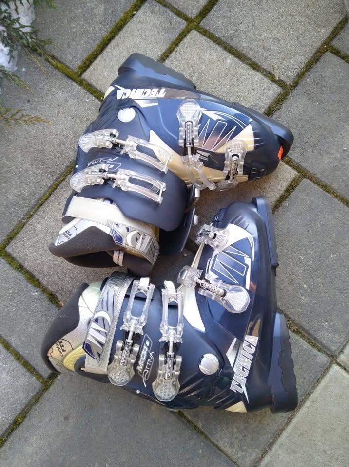 Dámske lyžiarky. - 2