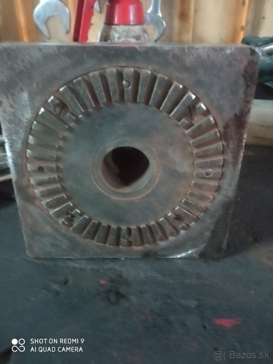 Nožova hlava sustruh - 2