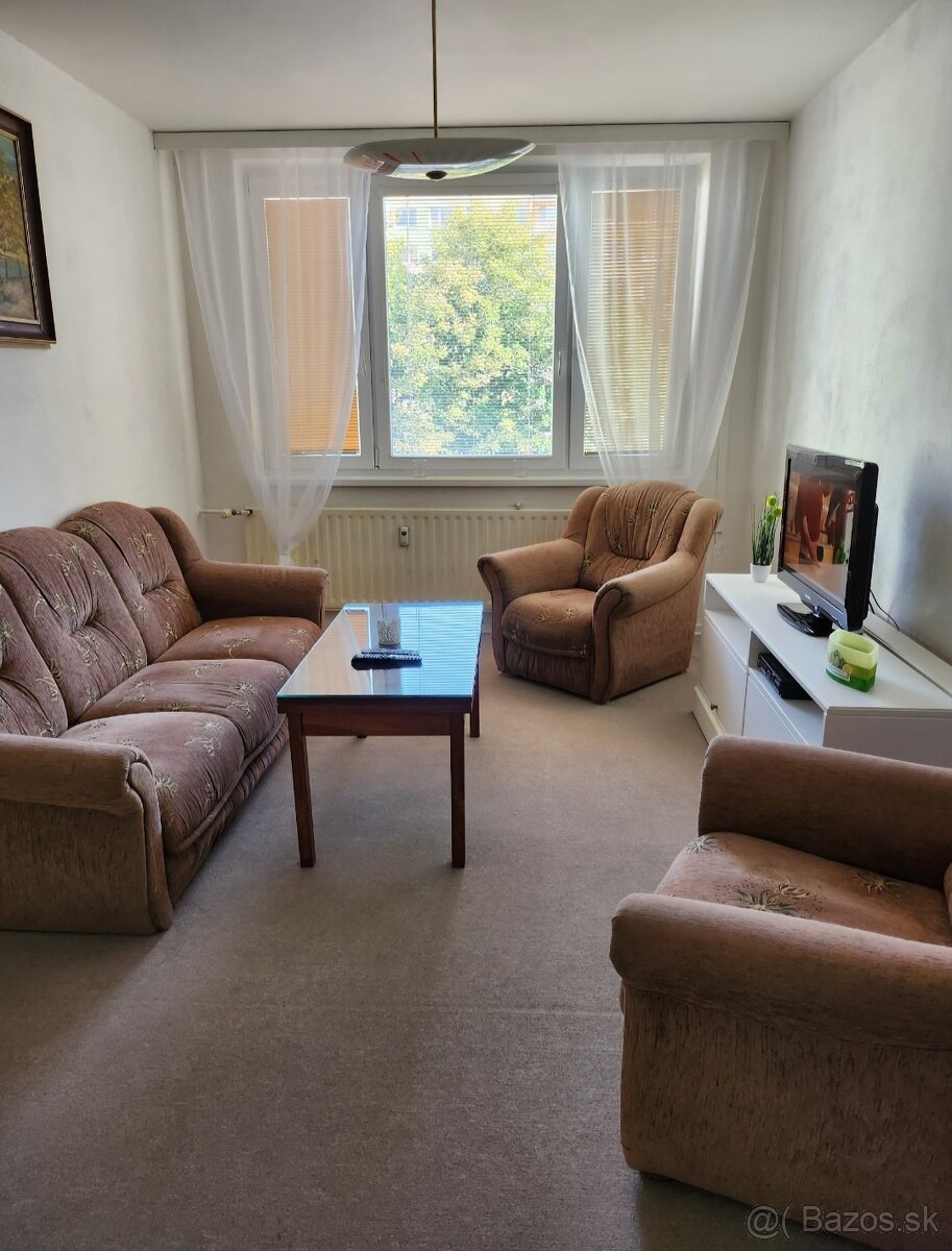 Prenájom 1,5 izbový byt - 2