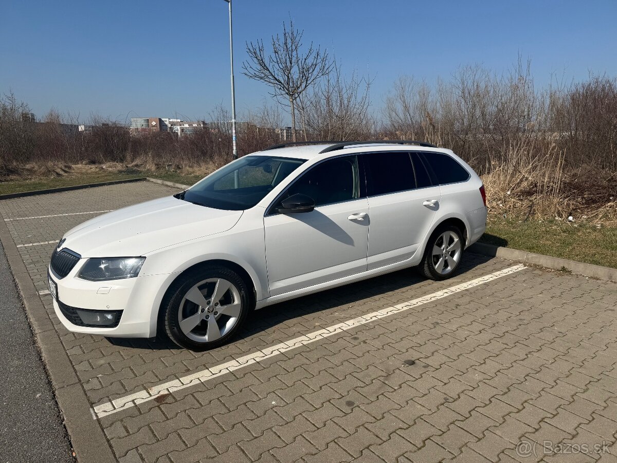 Skoda octavia 3 kombi 2.0tdi DSG - 2