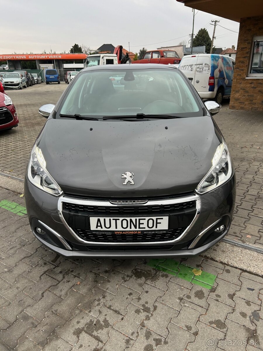 Peugeot 208 1.2benz Allure Automat6 - 2