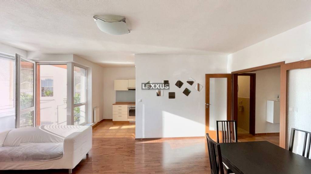 | priestranný 4izb byt, balkón, garáž, kobka, novostavba, BA - 2