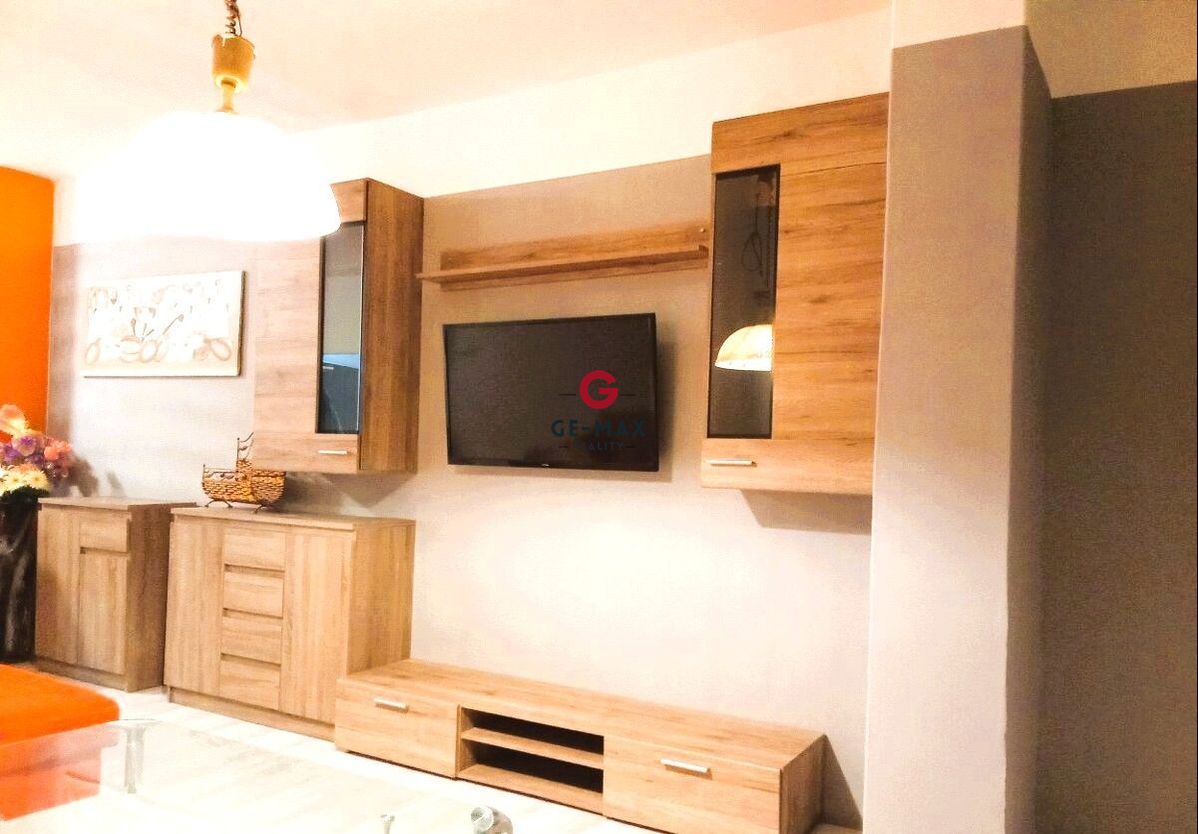 Na prenájom kompletne zrekonštruovaný 2-izbový byt v centre - 2