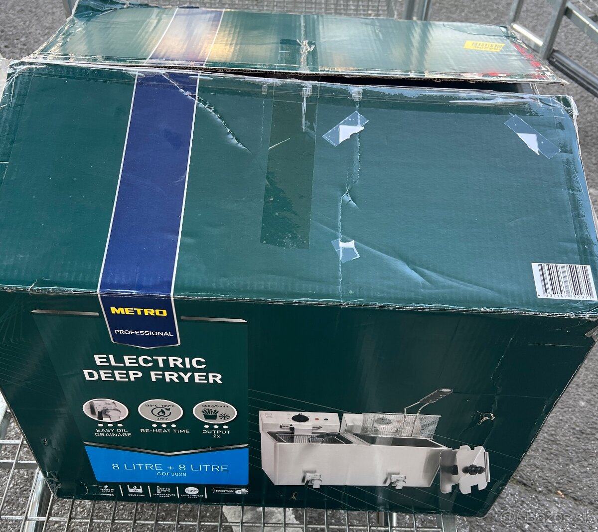 Predame nepouživanu 2-j fritezu Metro Professional GDF3028 - 2