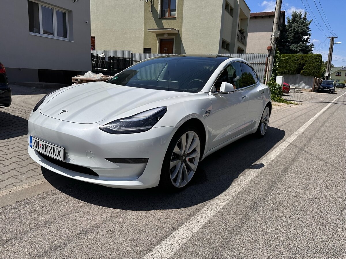 Tesla Model 3 Performance | 377 kW | 4x4 | 10/2019 - 2