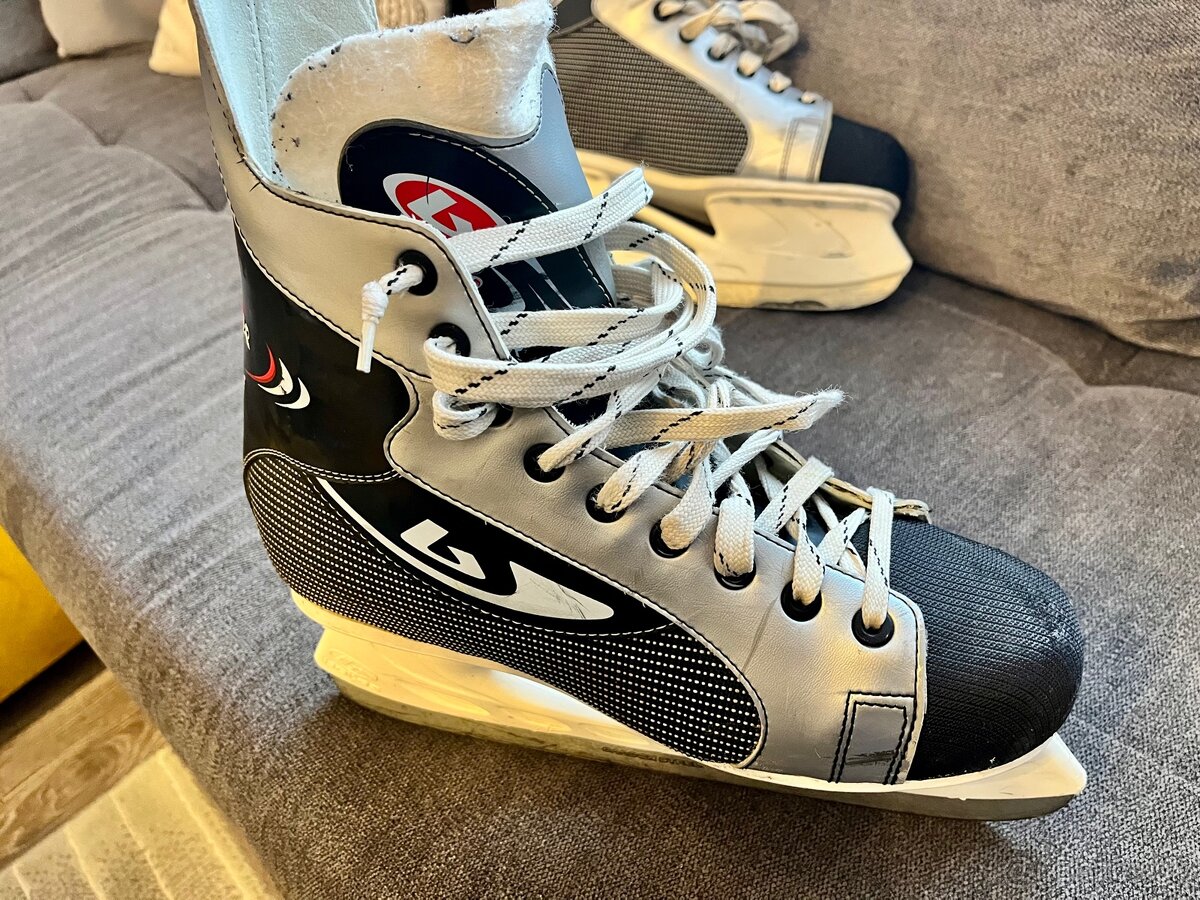 Hokejové korčule, veľkosť 44 - 2