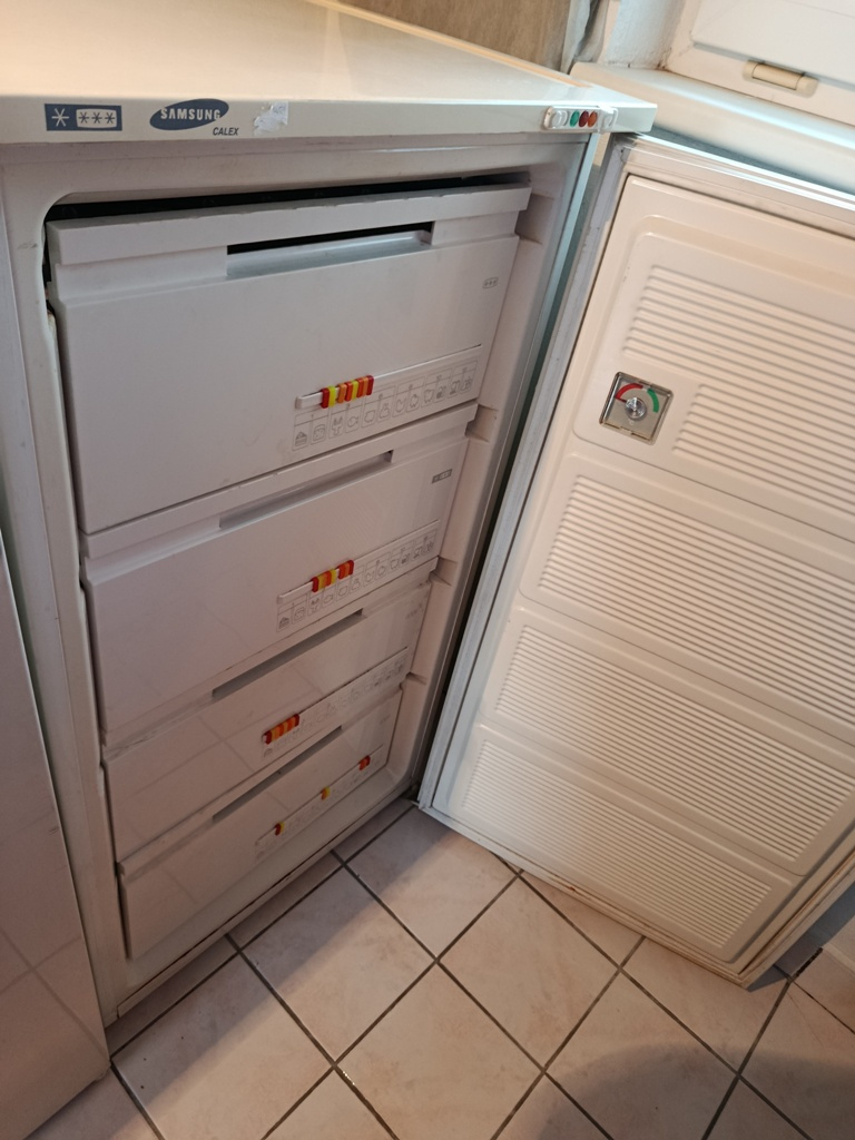 Mraznička Calex - 180 l - 2