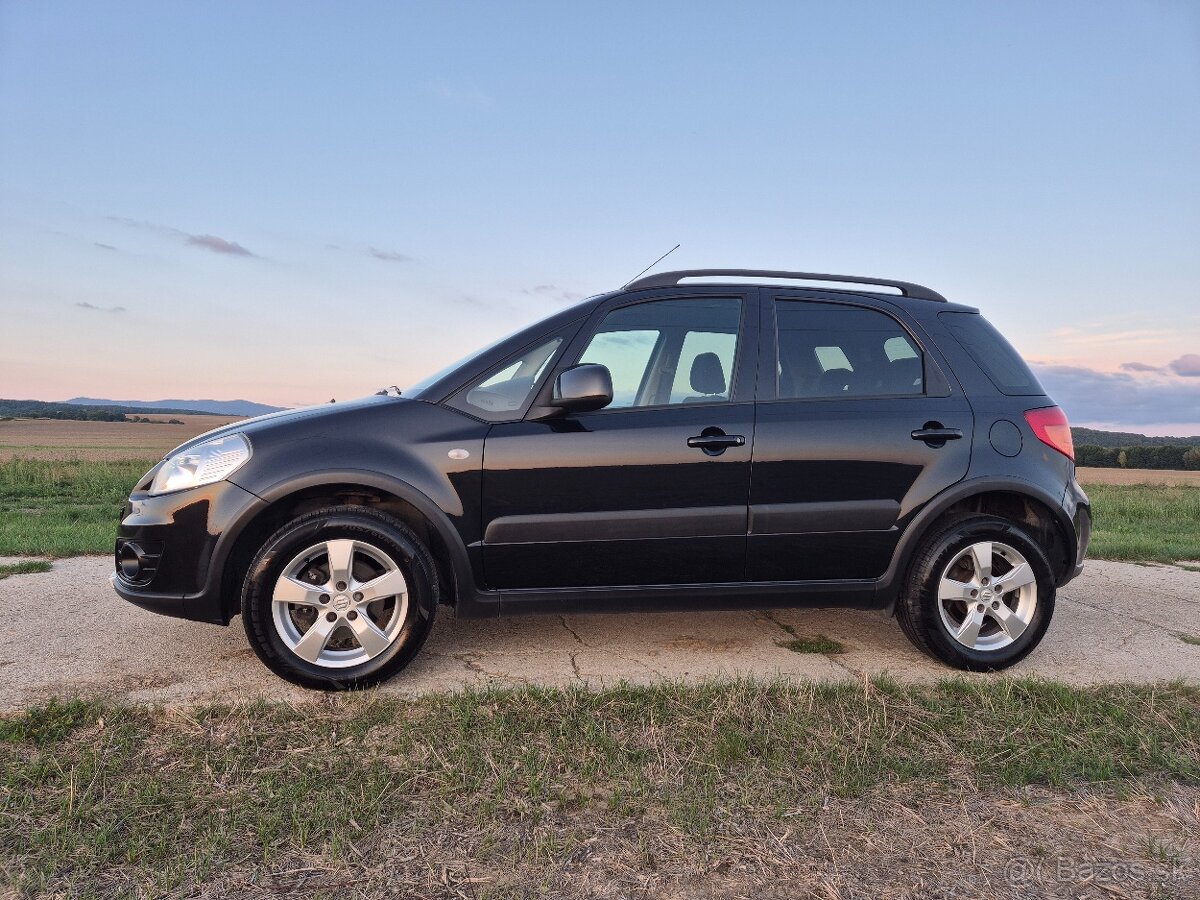 Toyota Land cruiser 3,0Td -- Top stav .