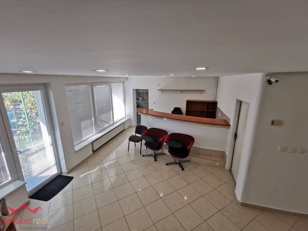 Na prenájom rodinný dom v Komárne - 2