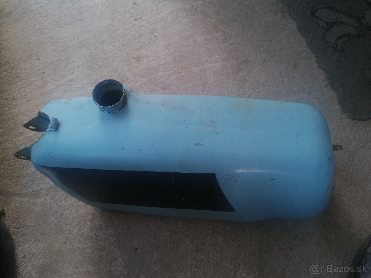 Predám nádrž na Jawa Mustang - 2