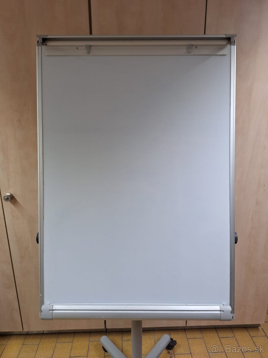 Flipchart na kolieskach - 2