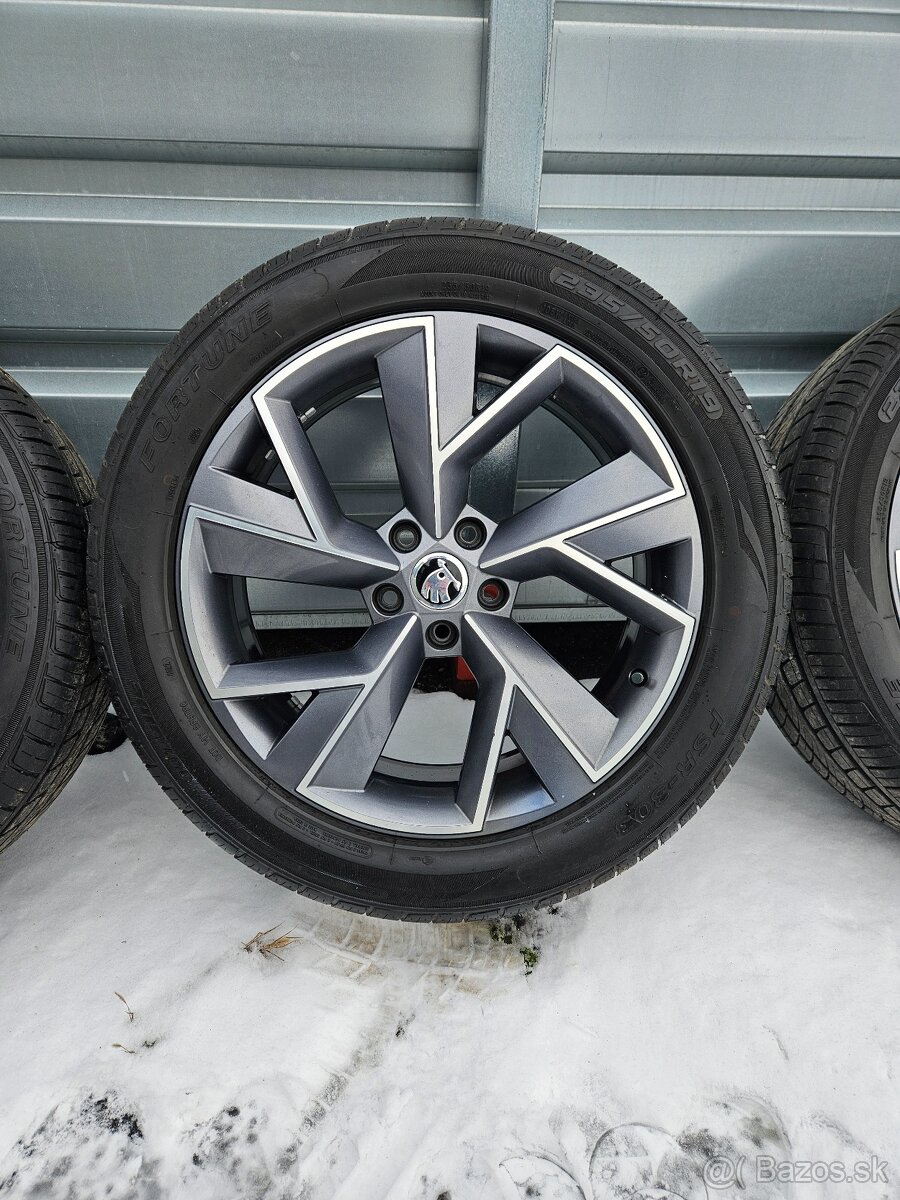 Letní alu kola Triglav 19" Škoda Kodiaq 235/50 R19 - 2
