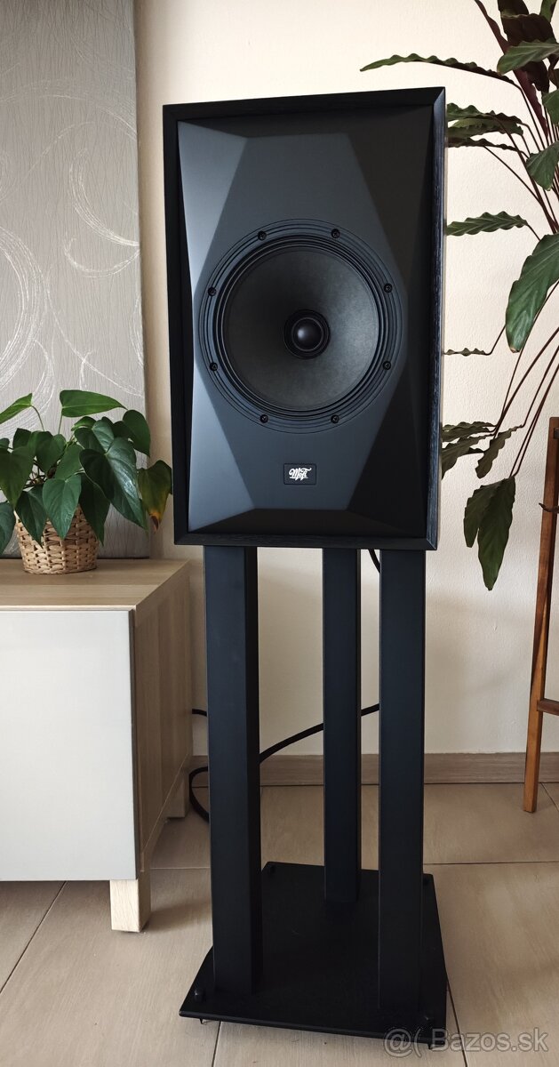 MoFi SourcePoint 8 černá - 2