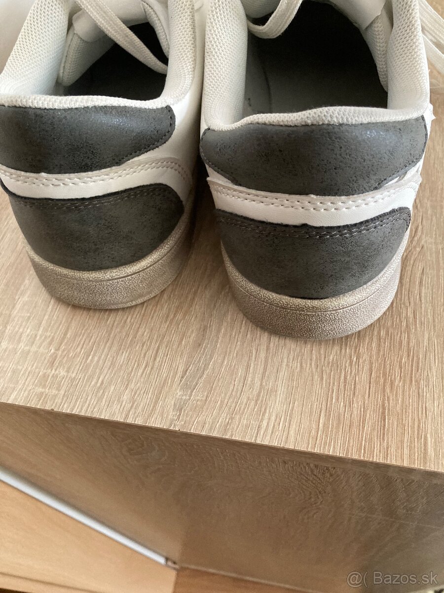 Tenisky kožené č 41 - 2