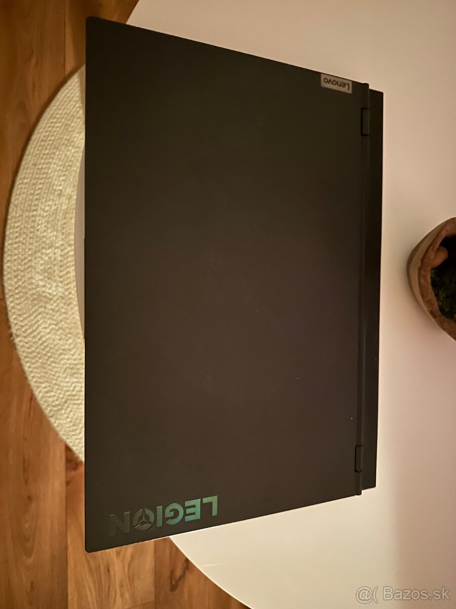 Predám herný notebook Lenovo – i7 / RTX 2060 / 16 GB RAM / - 2