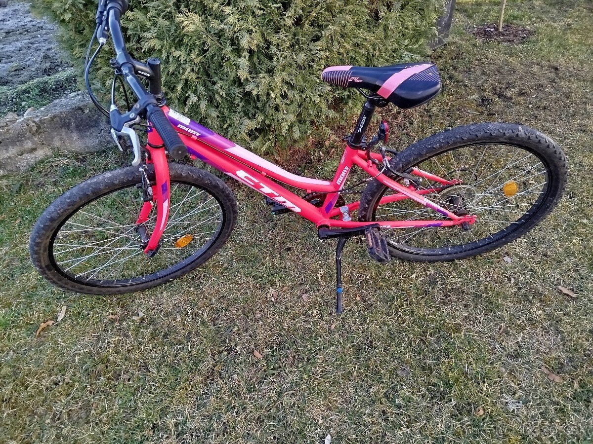 Dievčenský bicykel - 2