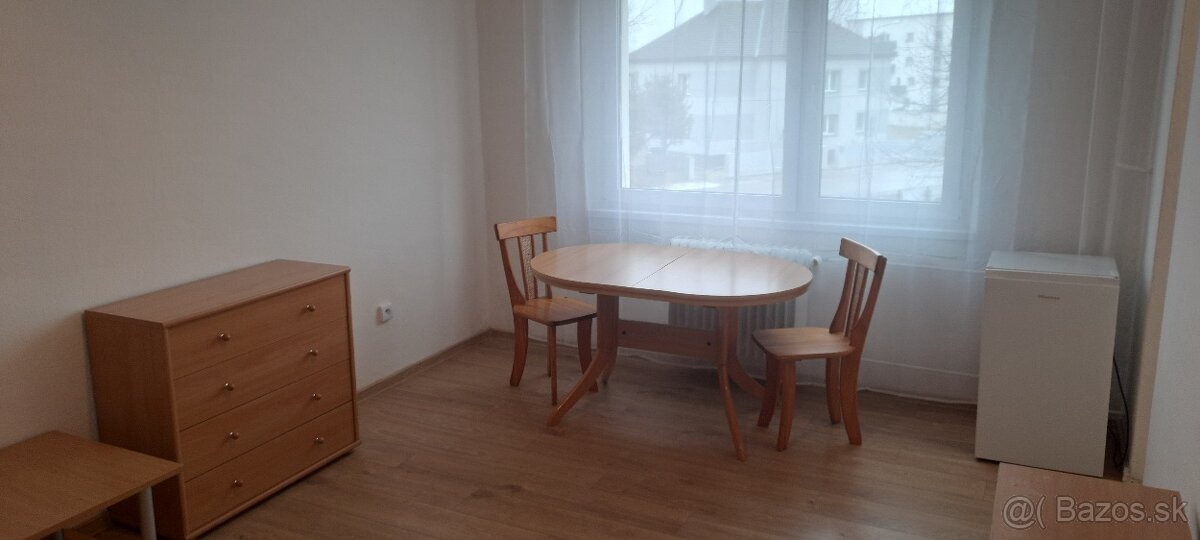 Prenájom 1 izb. byt - Liptovský Mikuláš - 2