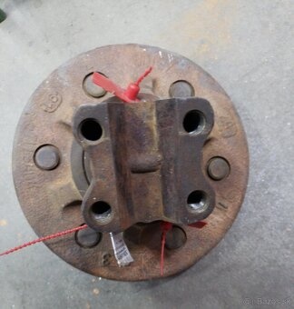 Náboj predného kola na Zetor - 2