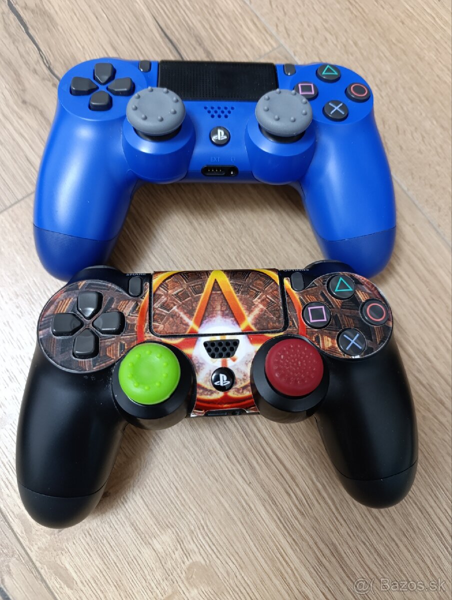 Konzola PS4+hry+2xovladač+príslušenstvo - 2