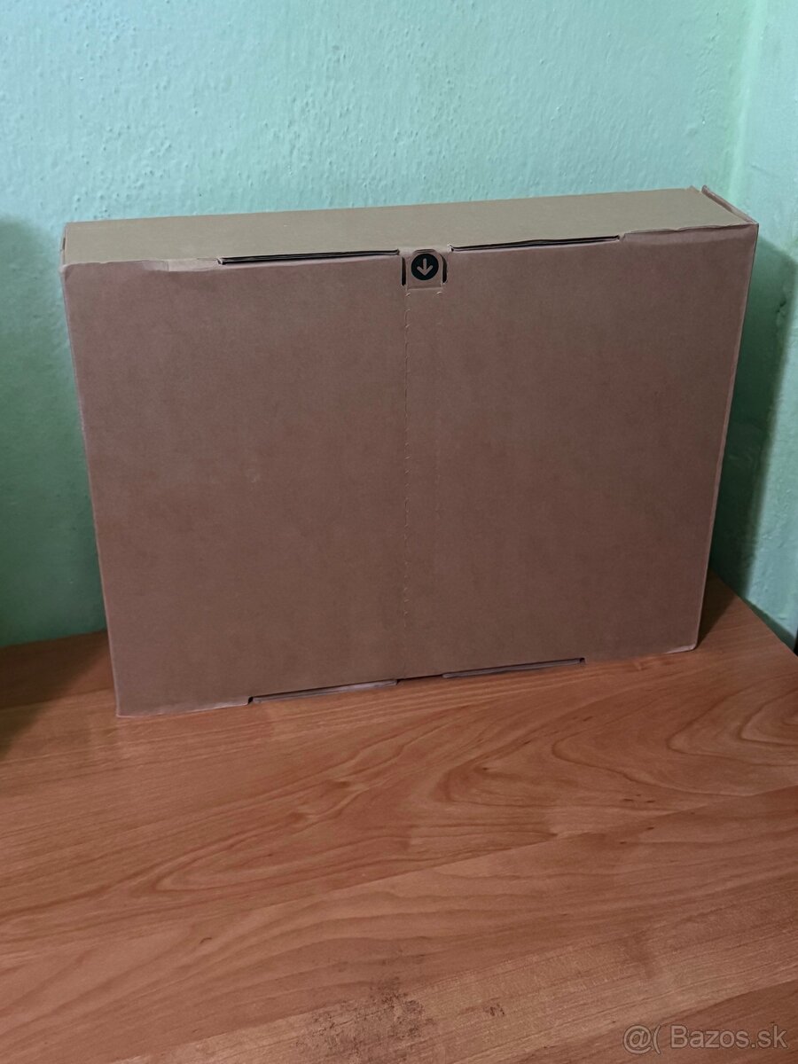 PREDANÉ Predám Apple MacBook Air 13" M2 256GB biely SK - 2