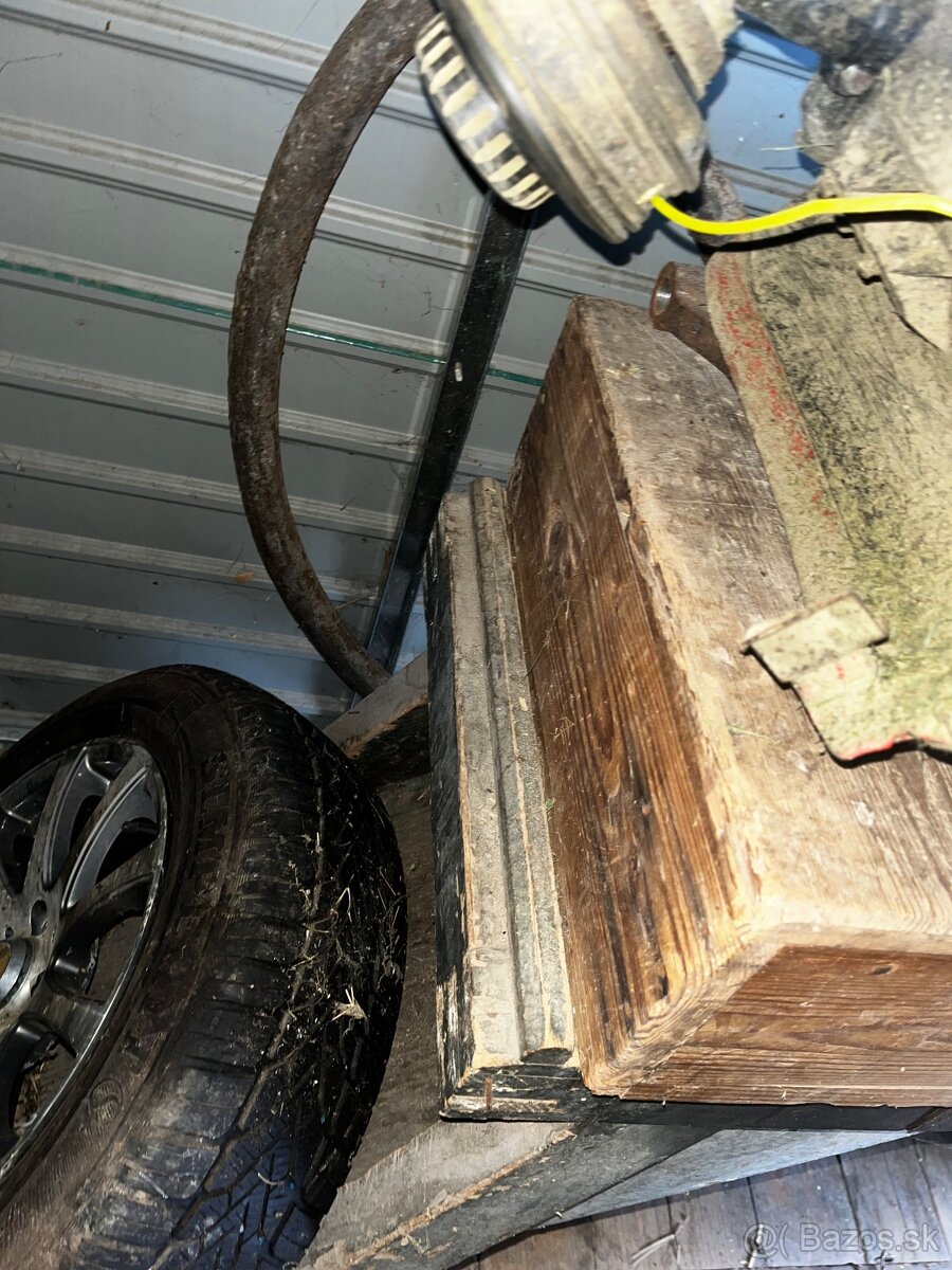 Rezacka na pokrivu - 2