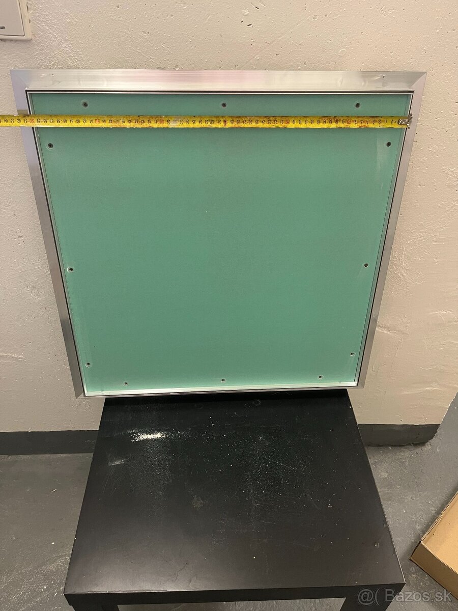 Prachotesné revízne dvierka 600x600 mm odolné proti vlhkosti - 2