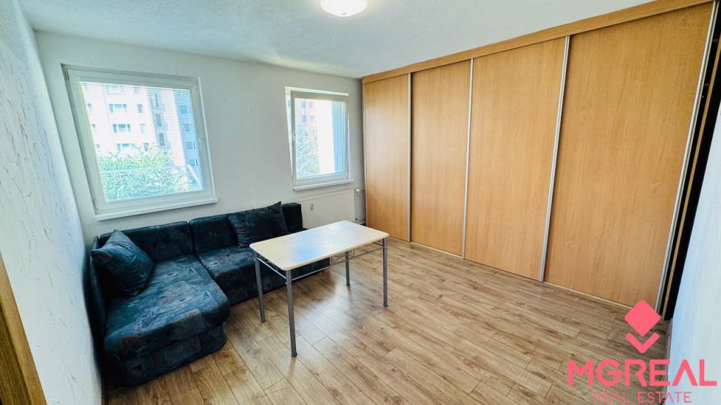 Na predaj 1 i byt 35 m2 v Partizánskom – Šípok - 2