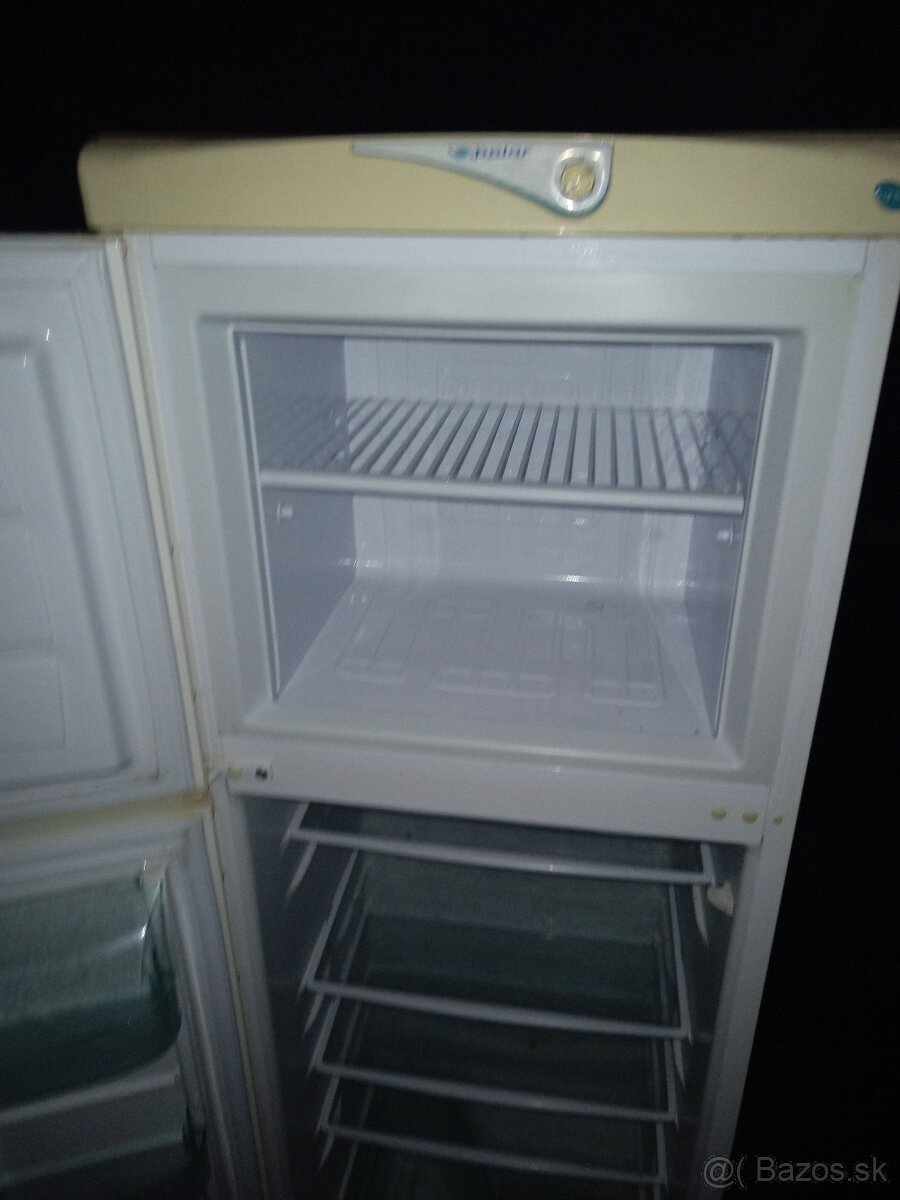 Predám plnefunkčná kombinovaná chladnička s mrazničkou - 2