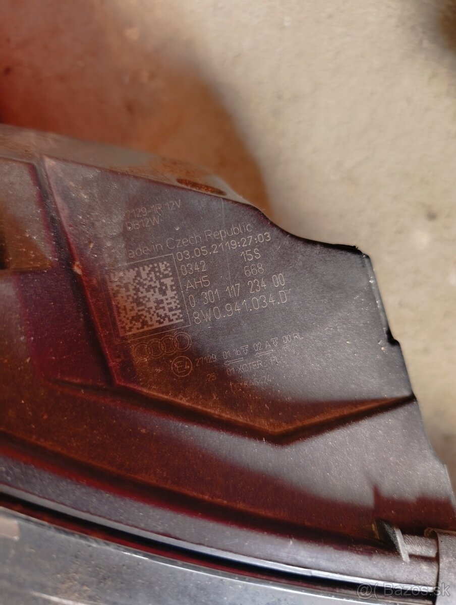 Audi A4 b9 svetlo - 2