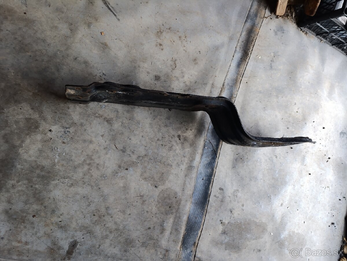 Suzuki vitara 1.6 držiak prevodovky - 2