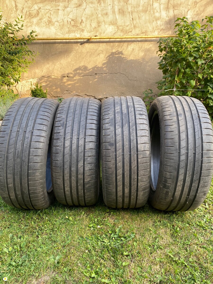 Goodyear Efficient grip 215/ 50 R17 - 2