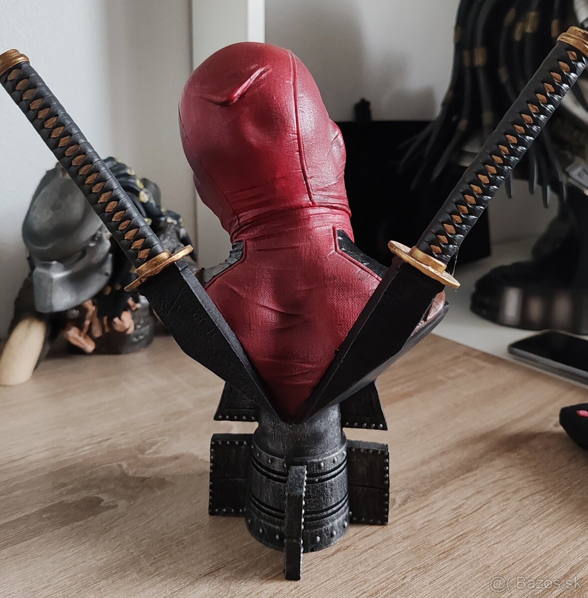 Predám zberatelskú figúrku,bustu Deadpool - 2