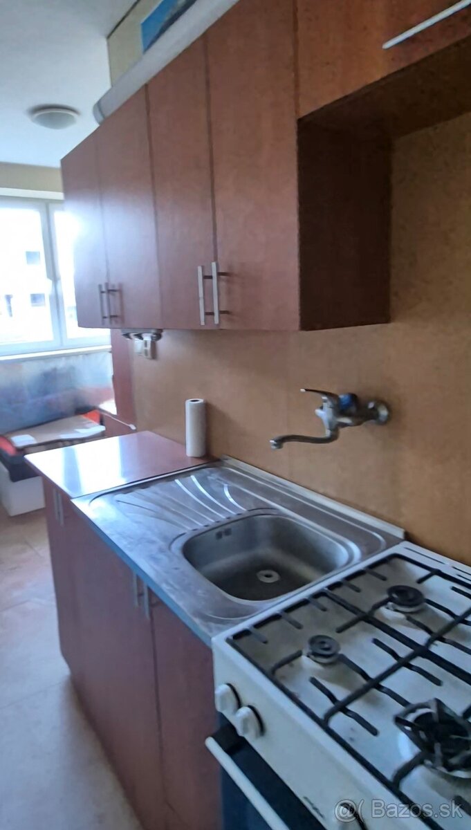 1 izbový byt Prievidza - 2