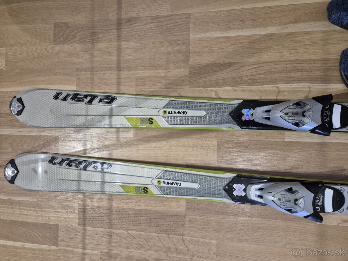 Lyže a lyžiarky - 2