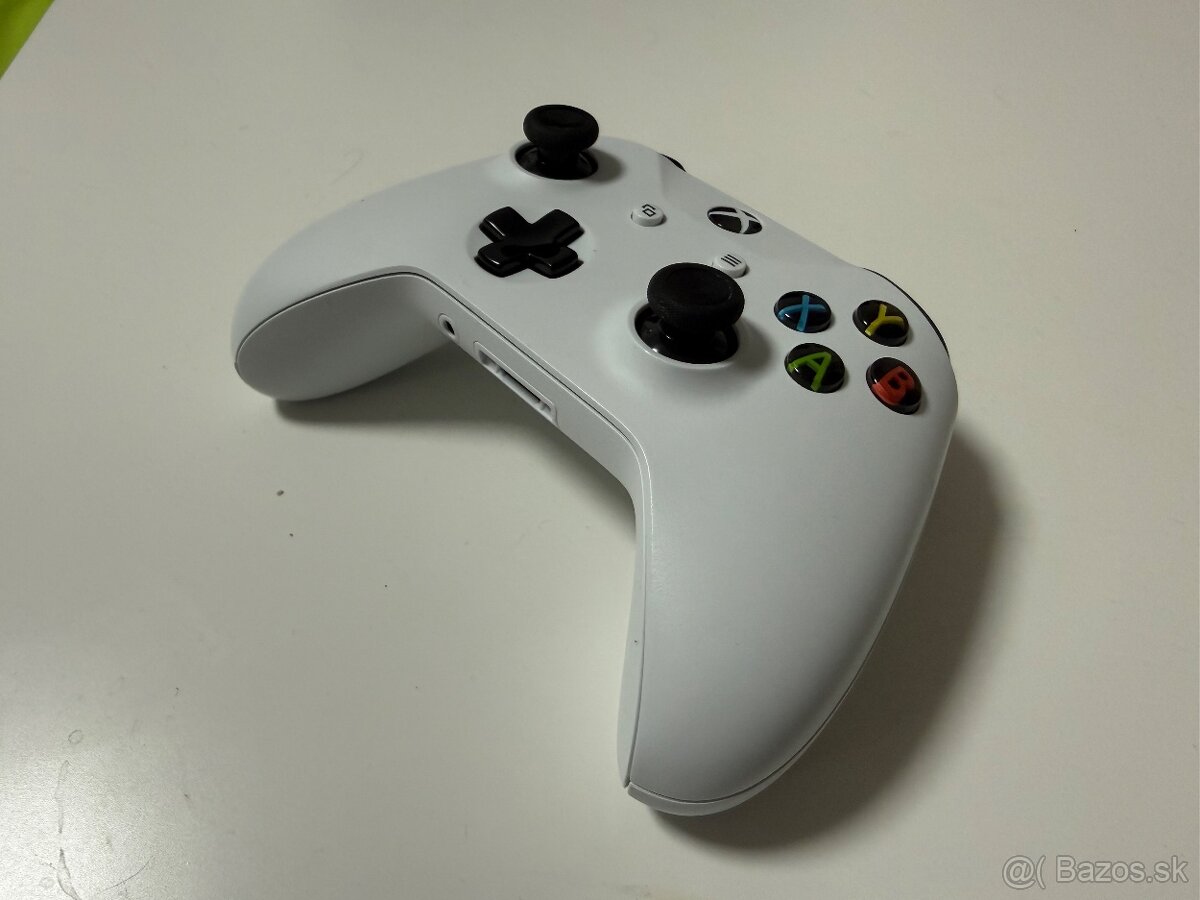 predám gamepad pre XBOX ONE (ONE S, ONE X) - 2