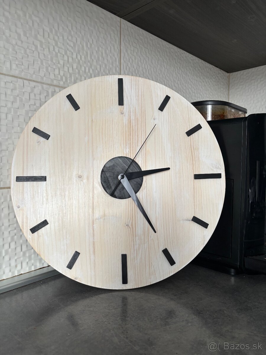 Drevené nástenné hodiny - 2