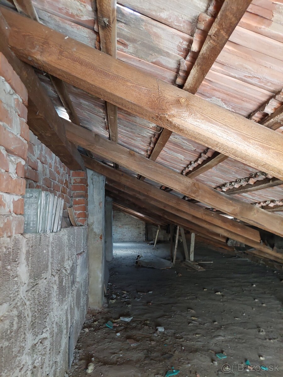 Darujem plnú tehlu - 2