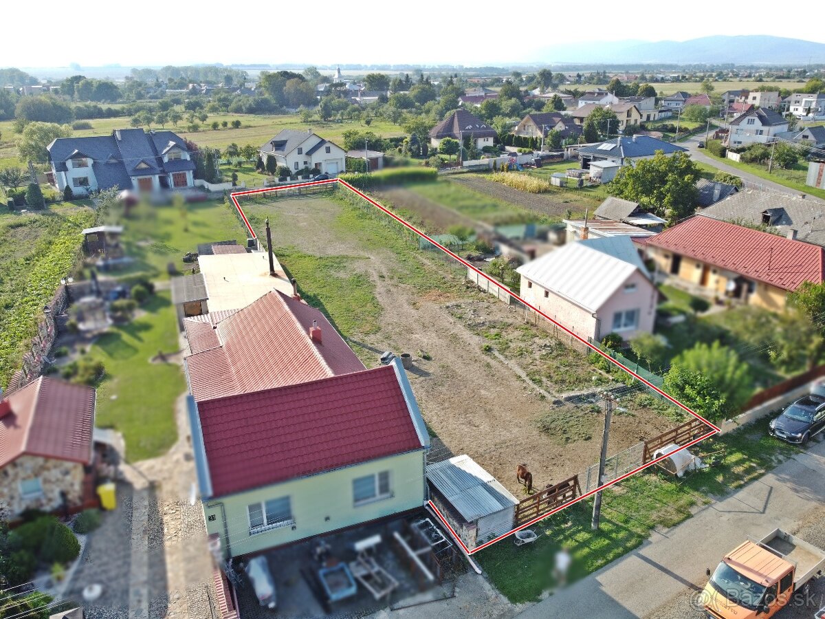 Stavebný pozemok 1545m2, predaj, mestská časť Milhostov, okr - 2