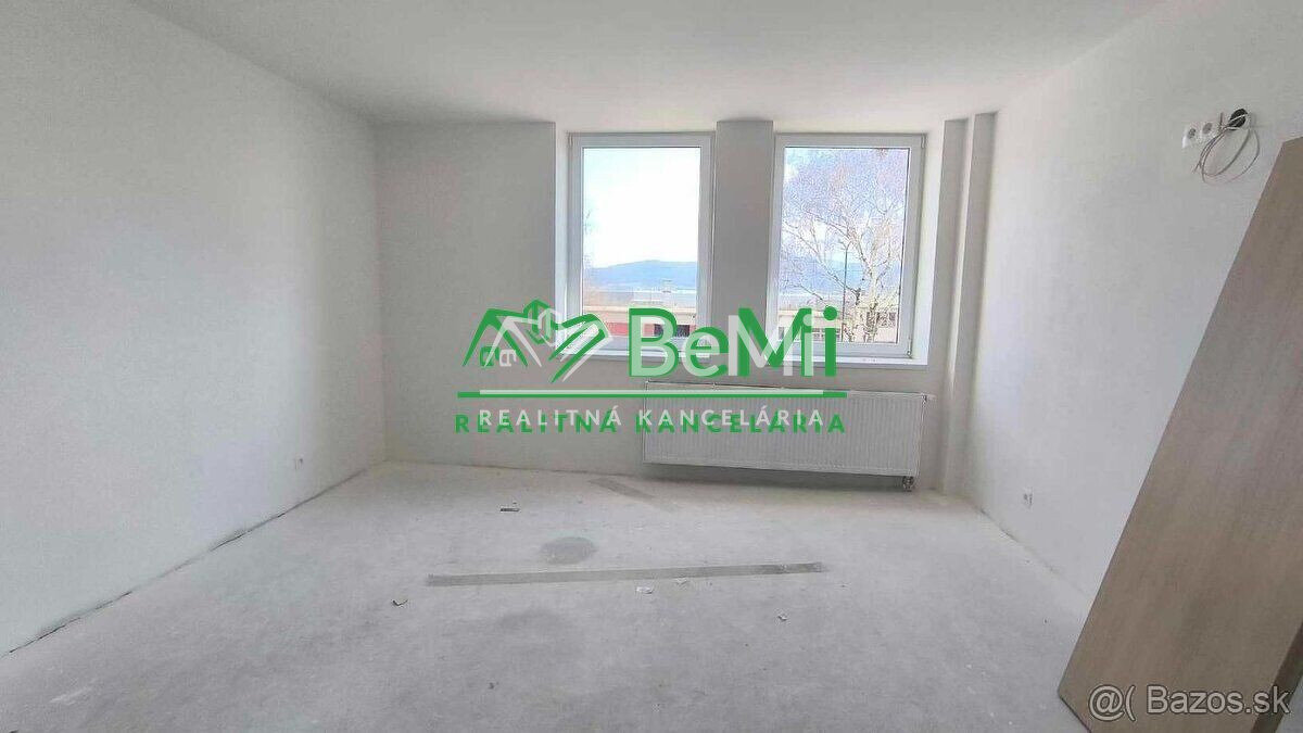 Znížená cena Garzónka s parkovacím miestom - 2