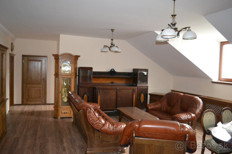 Prenájom 3 izbový byt ul. Národná s parkovaním - 2