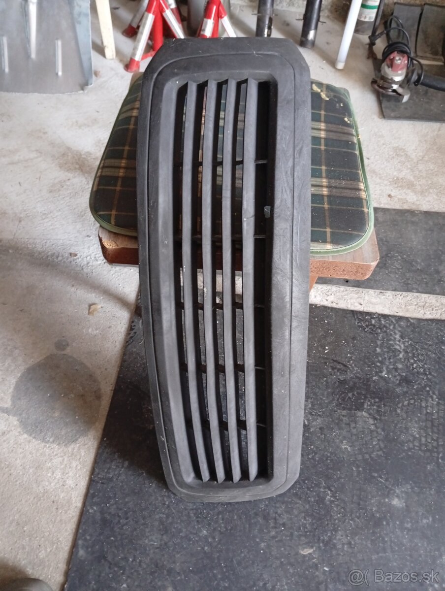 Predná maska na Fabiu 1 - 2