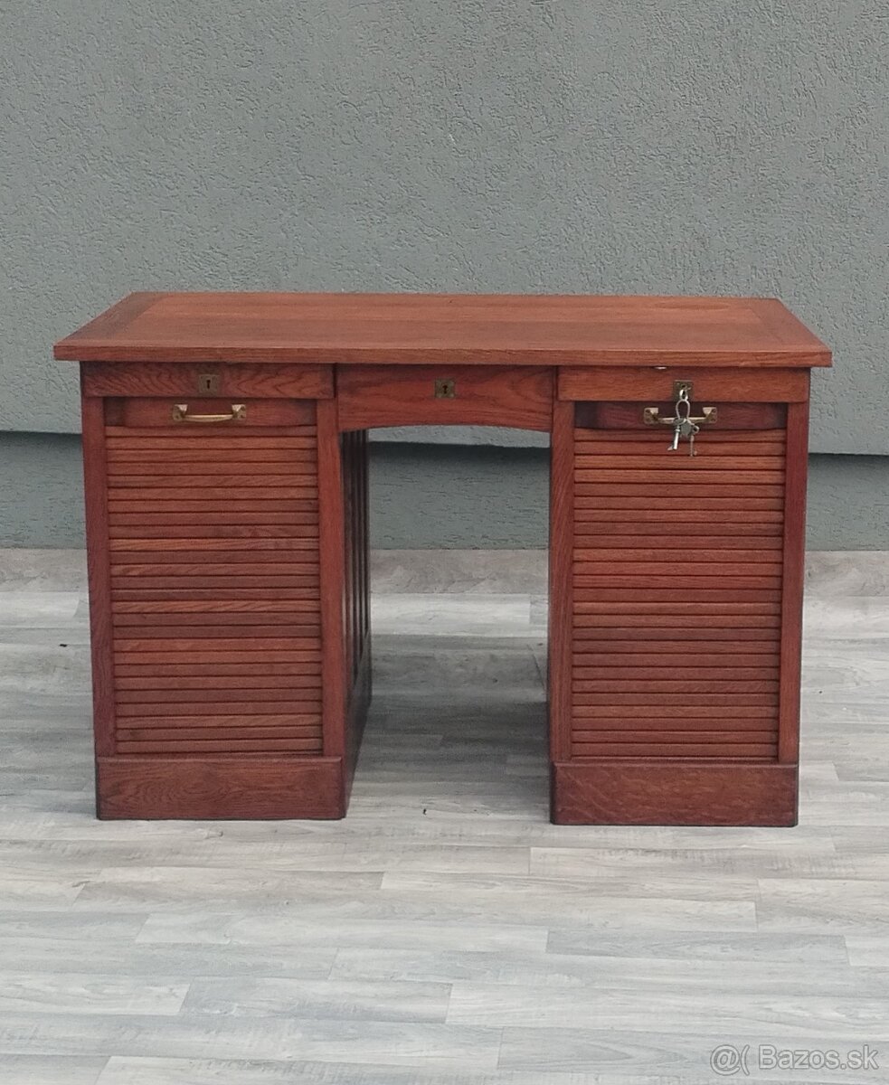 Stôl písací roletový. - 2