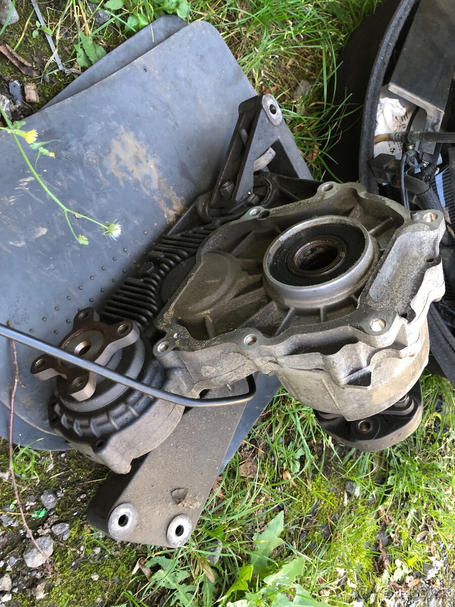 Predam rozvodovku z BMW E46 330xd 150kw - 2