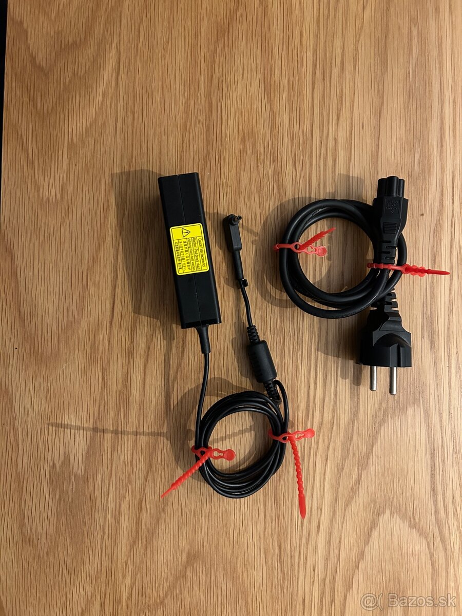 Originálna nabíjačka adaptér pre notebook Acer - 2