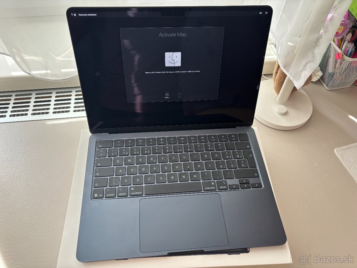 Predám MacBook Air 13” s čipom M4 (2025) od Apple - 2